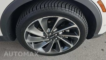 2019 Lincoln Nautilus Reserve – miniatura 21