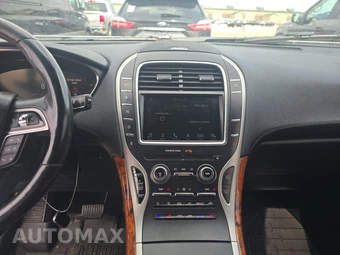 2019 Lincoln Nautilus Reserve – miniatura 11