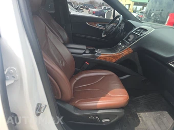 2019 Lincoln Nautilus Reserve – miniatura 8