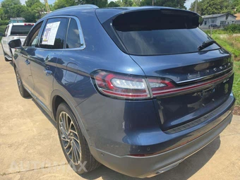 2019 Lincoln Nautilus Reserve – miniatura 2