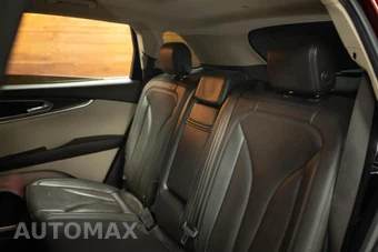 2019 Lincoln Nautilus Reserve - miniatura 13