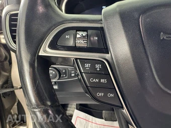 2019 Lincoln Nautilus Reserve - miniatura 15