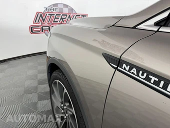 2019 Lincoln Nautilus Reserve - miniatura 25