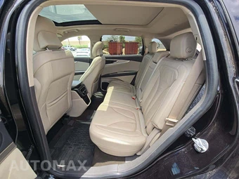 2019 Lincoln Nautilus Select – miniatura 10