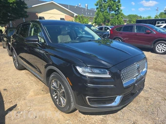 2019 Lincoln Nautilus Select – miniatura 3