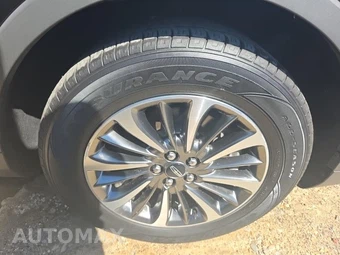 2019 Lincoln Nautilus Select – miniatura 9