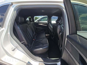 2019 Lincoln Nautilus Standard - miniatura 16