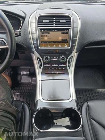 2019 Lincoln Nautilus Standard – miniatura 10