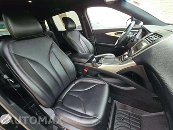 2019 Lincoln Nautilus Standard – miniatura 18