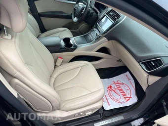 2019 Lincoln Nautilus Standard - miniatura 15