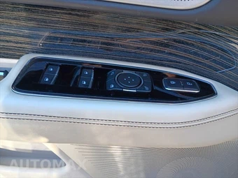 2019 Lincoln Navigator L Black Label - miniatura 32