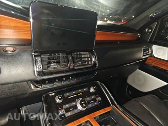 2019 Lincoln Navigator L Reserve – miniatura 11