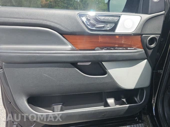 2019 Lincoln Navigator L Reserve – miniatura 9