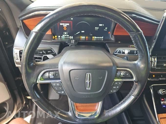 2019 Lincoln Navigator L Reserve – miniatura 10