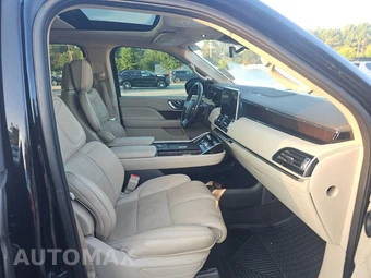 2019 Lincoln Navigator L Select – miniatura 8