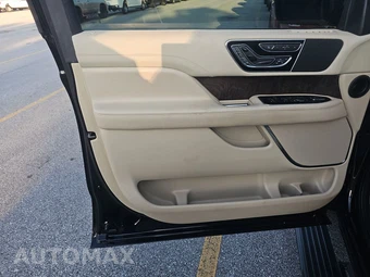 2019 Lincoln Navigator L Select – miniatura 9
