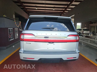 2019 Lincoln Navigator L Select - miniatura 5