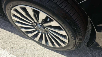 2019 Lincoln Navigator Reserve – miniatura 24