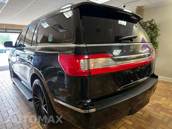 2019 Lincoln Navigator Reserve - miniatura 11
