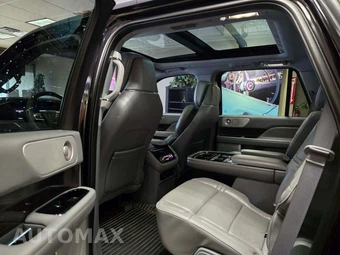 2019 Lincoln Navigator Reserve - miniatura 15