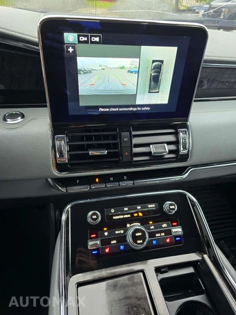 2019 Lincoln Navigator Reserve - miniatura 16