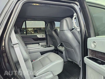 2019 Lincoln Navigator Reserve - miniatura 21