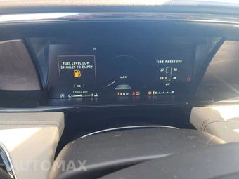 2019 Lincoln Navigator Reserve – miniatura 12