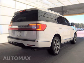 2019 Lincoln Navigator Reserve – miniatura 4
