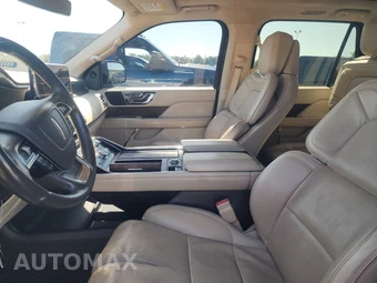 2019 Lincoln Navigator Reserve – miniatura 7