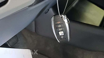 2019 Lincoln Navigator Reserve - miniatura 20