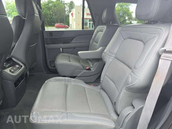 2019 Lincoln Navigator Reserve – miniatura 13