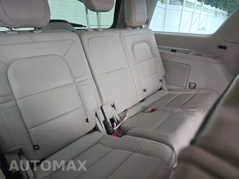 2019 Lincoln Navigator Reserve - miniatura 14