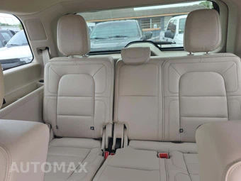 2019 Lincoln Navigator Reserve – miniatura 14