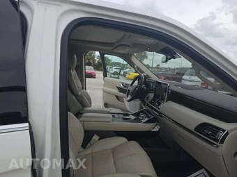 2019 Lincoln Navigator Reserve – miniatura 19