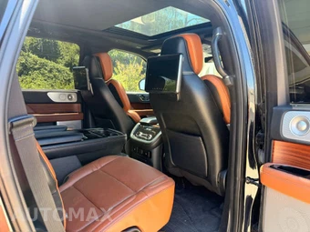 2019 Lincoln Navigator Reserve - miniatura 12