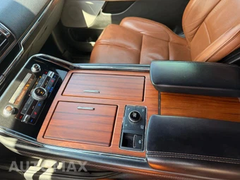 2019 Lincoln Navigator Reserve - miniatura 27