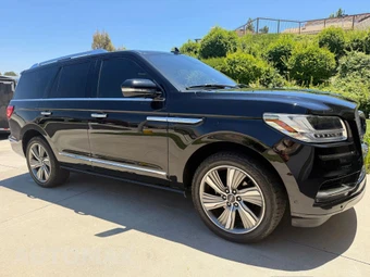 2019 Lincoln Navigator Reserve - miniatura 5