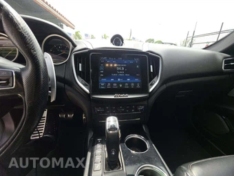 2019 Maserati Ghibli GranSport – miniatura 10