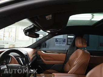 2019 Maserati Levante GranLusso – miniatura 17