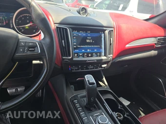 2019 Maserati Levante GranSport – miniatura 11