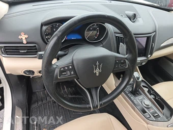 2019 Maserati Levante GTS - miniatura 10