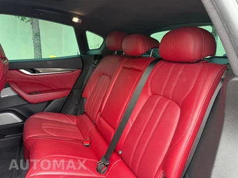 2019 Maserati Levante S GranSport - miniatura 32