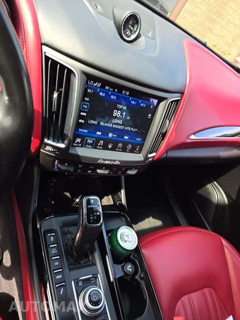 2019 Maserati Levante – miniatura 10