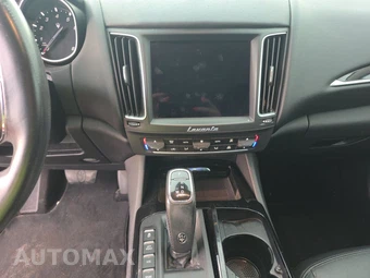 2019 Maserati Levante – miniatura 11