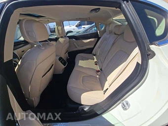 2019 Maserati Quattroporte S – miniatura 13