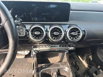 2019 Mercedes-Benz A 220 4MATIC - miniatura 11