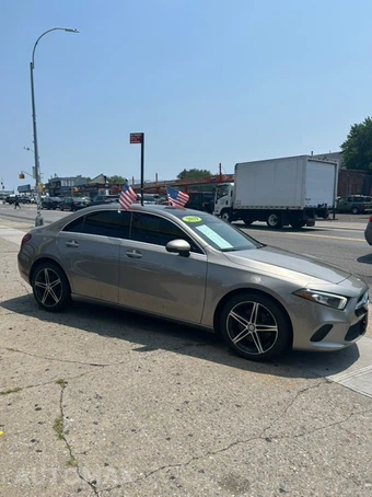 2019 Mercedes-Benz A 220 4MATIC - miniatura 16