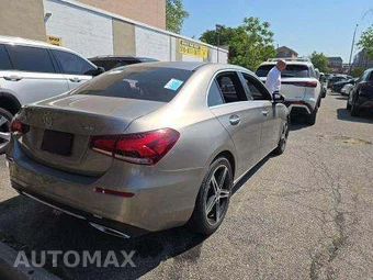 2019 Mercedes-Benz A 220 4MATIC – miniatura 3