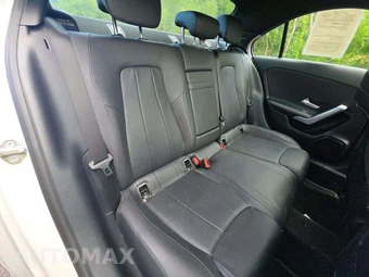 2019 Mercedes-Benz A 220 – miniatura 13