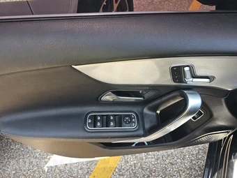 2019 Mercedes-Benz A 220 - miniatura 9